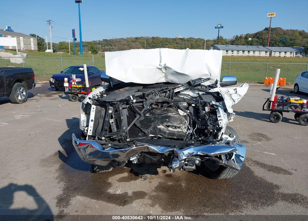 2018 CHEVROLET SILVERADO 1500 1LZ VIN: 3GCUKSECXJG389009