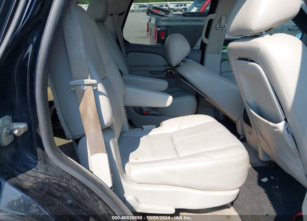 2011 CHEVROLET TAHOE LT VIN: 1GNSCBE03BR195246