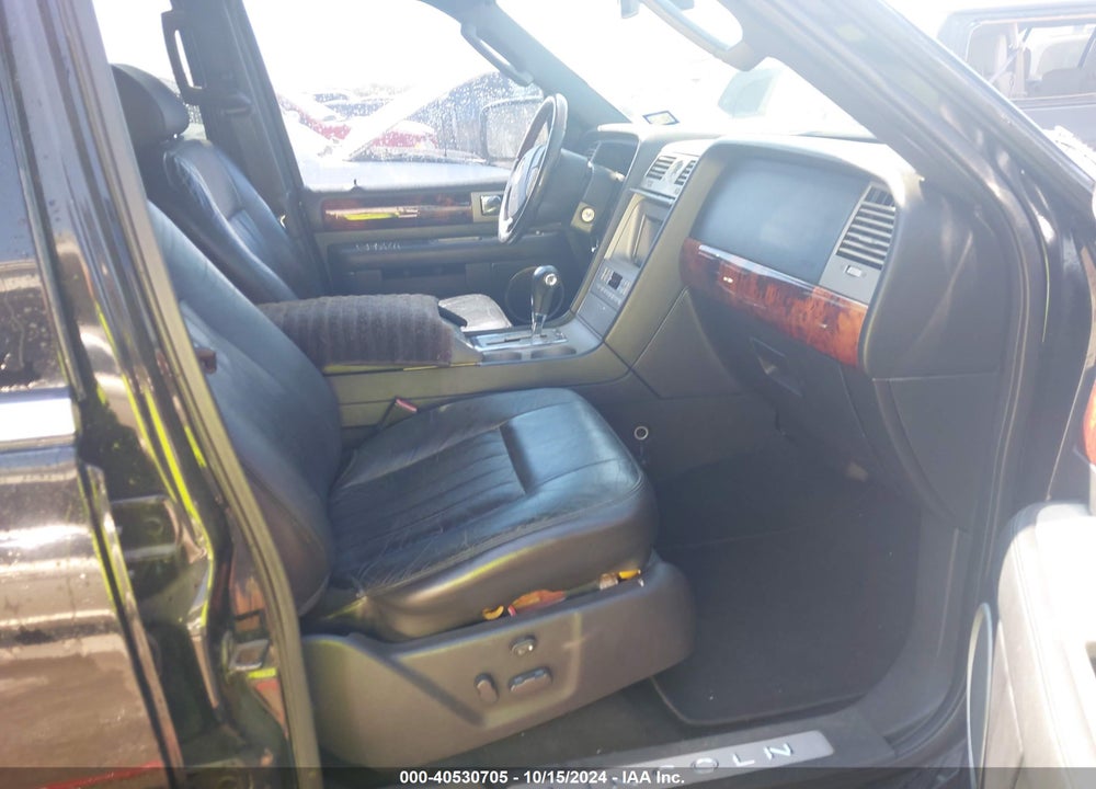 2006 LINCOLN NAVIGATOR VIN: 5LMFU27576LJ10961