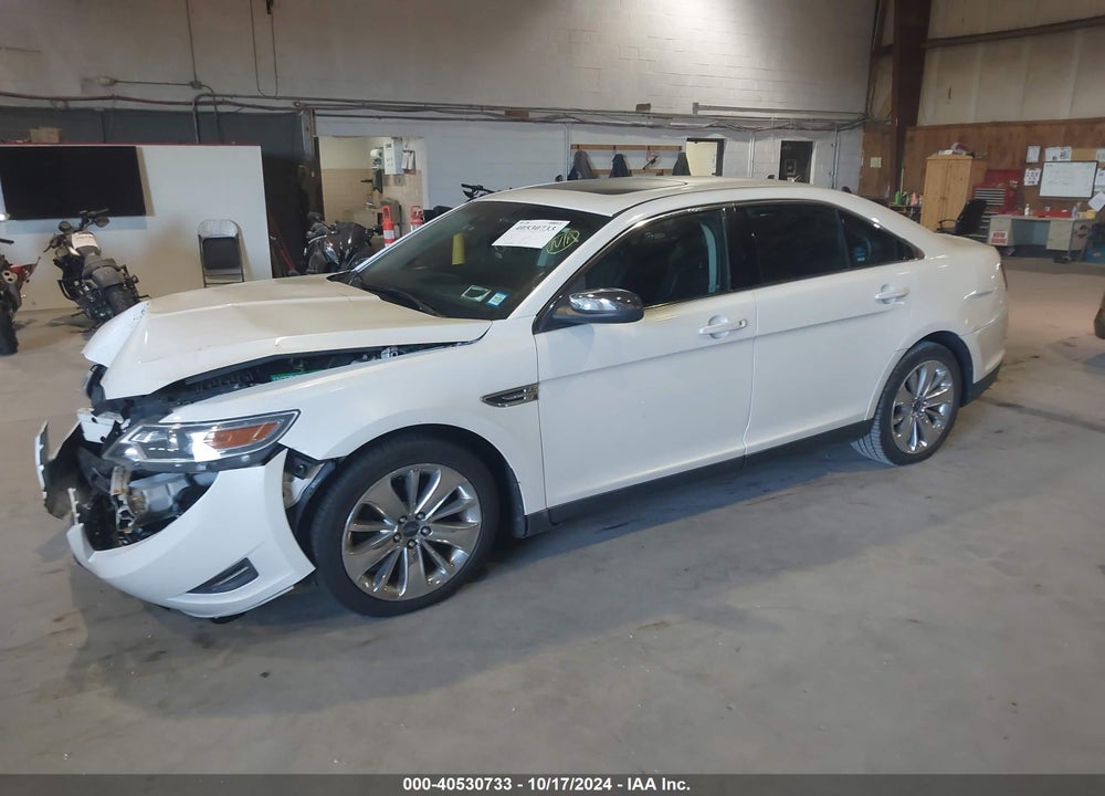 2010 FORD TAURUS LIMITED VIN: 1FAHP2JW0AG140061