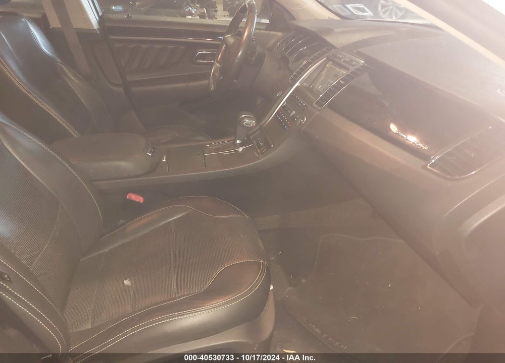2010 FORD TAURUS LIMITED VIN: 1FAHP2JW0AG140061