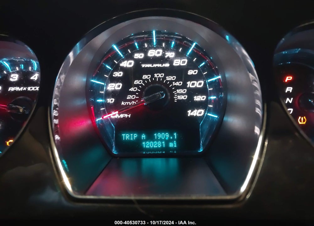 2010 FORD TAURUS LIMITED VIN: 1FAHP2JW0AG140061