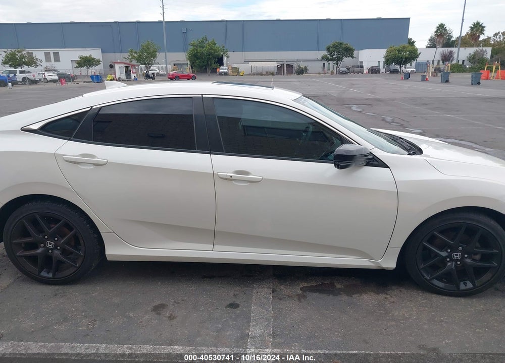 2018 HONDA CIVIC EX VIN: 19XFC2F71JE205319