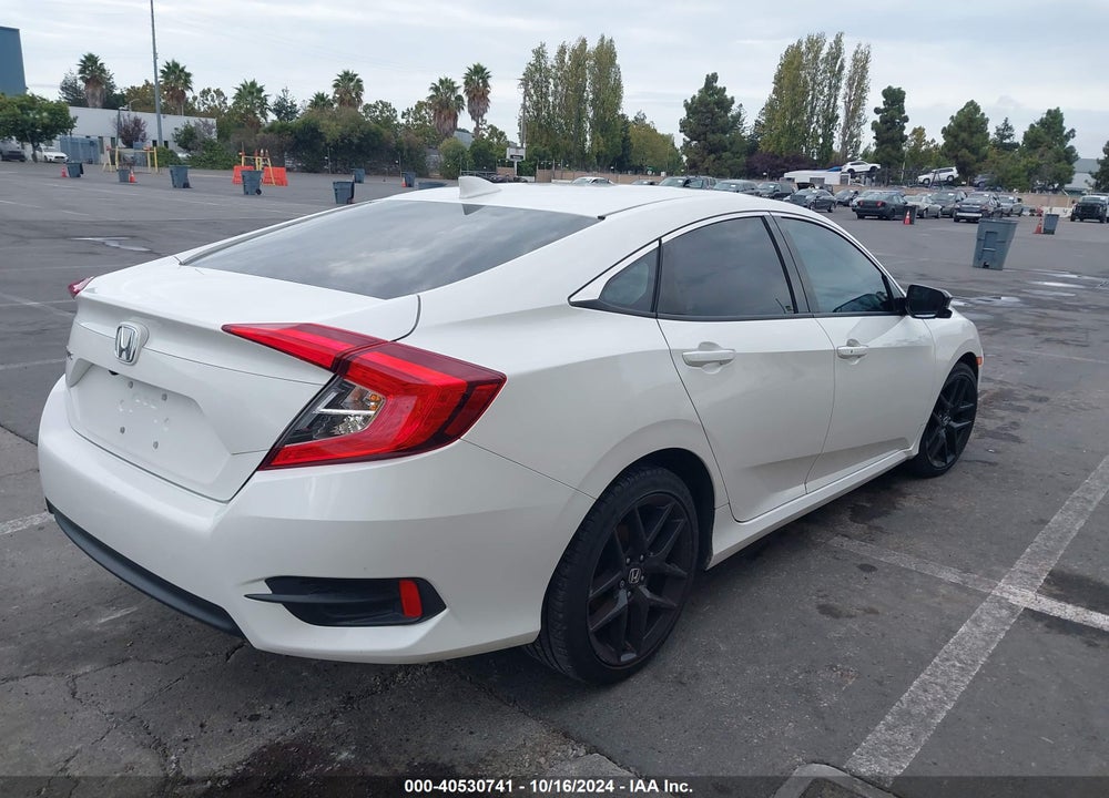 2018 HONDA CIVIC EX VIN: 19XFC2F71JE205319