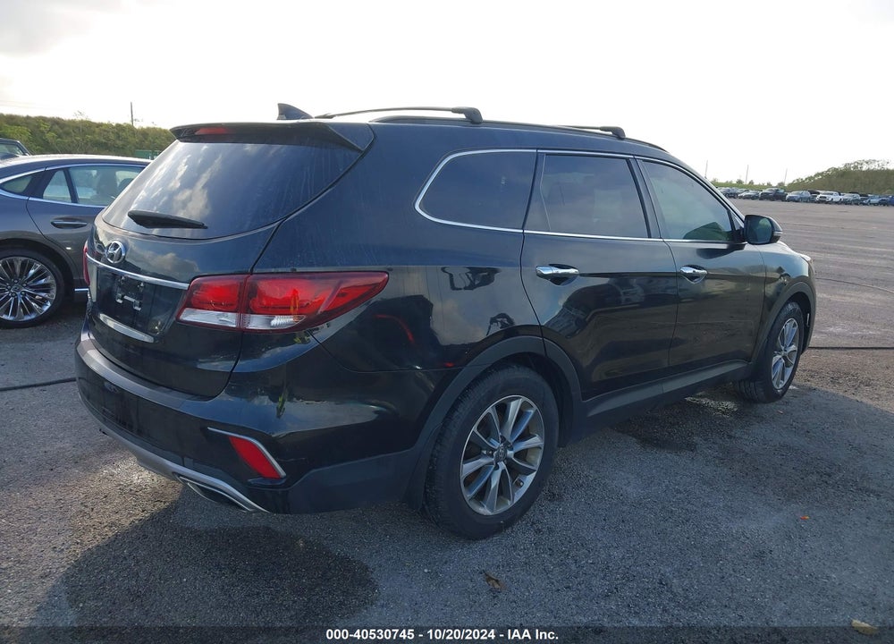2018 HYUNDAI SANTA FE SE VIN: KM8SN4HF2JU261226