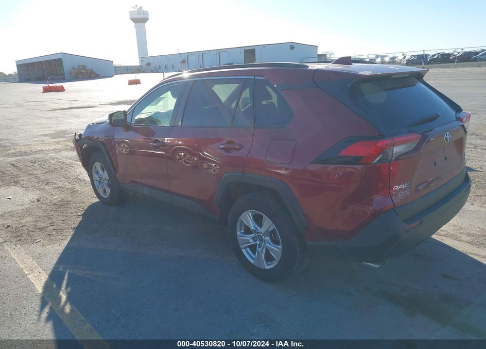 2019 TOYOTA RAV4 XLE VIN: JTMP1RFV3KJ012921
