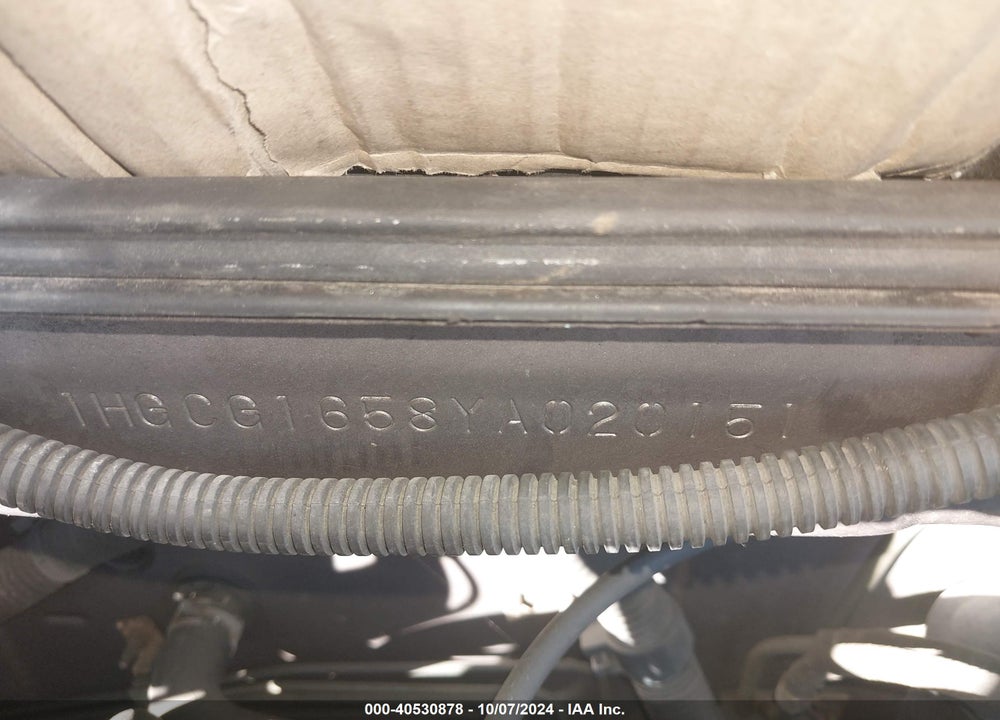 2000 HONDA ACCORD 3.0 EX VIN: 1HGCG1658YA020151
