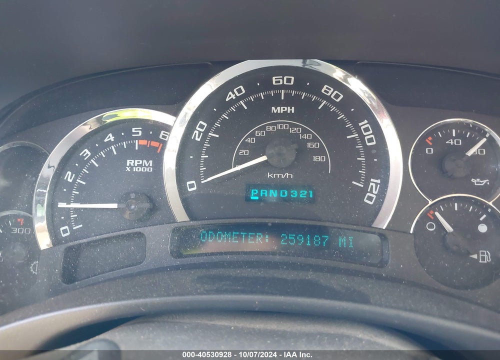 2005 CADILLAC ESCALADE STANDARD VIN: 1GYEK63N05R190096
