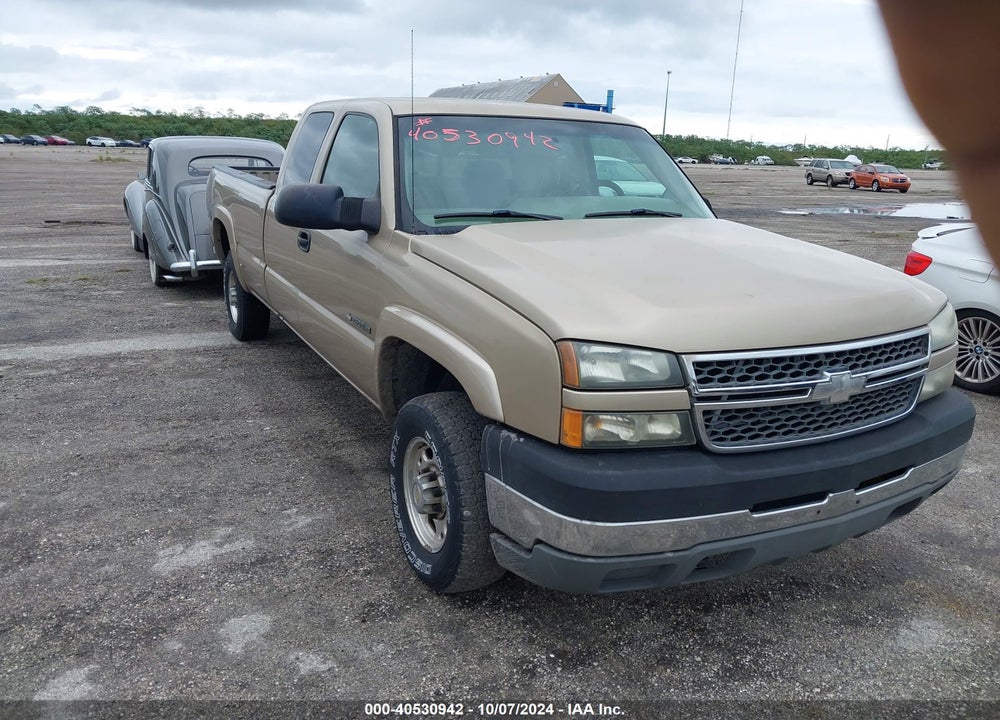 2005 CHEVROLET SILVERADO 2500HD LS VIN: 1GCHK29U55E130350