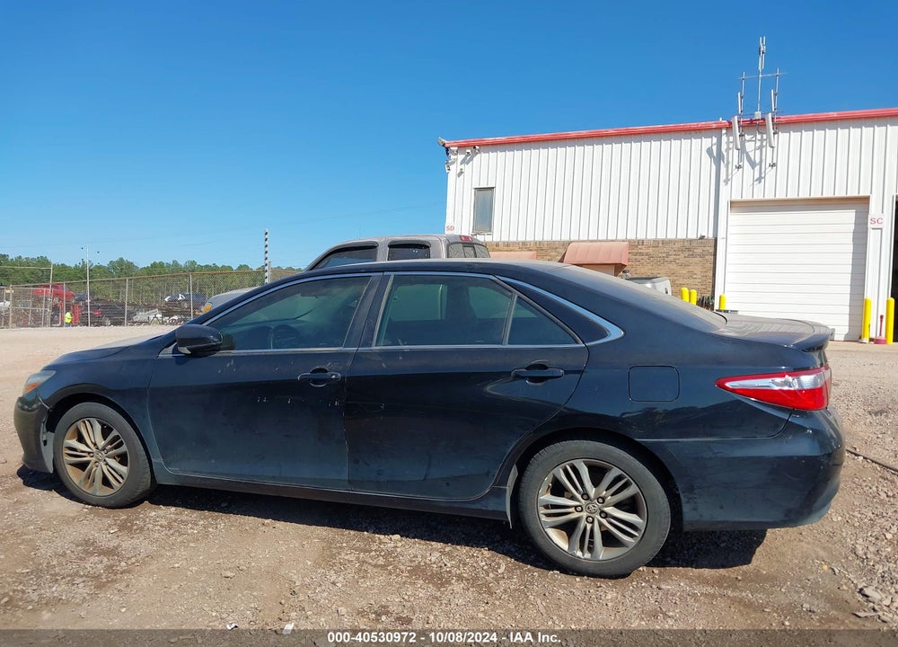 2015 TOYOTA CAMRY SE VIN: 4T1BF1FK5FU493628