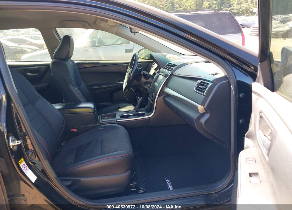 2015 TOYOTA CAMRY SE VIN: 4T1BF1FK5FU493628