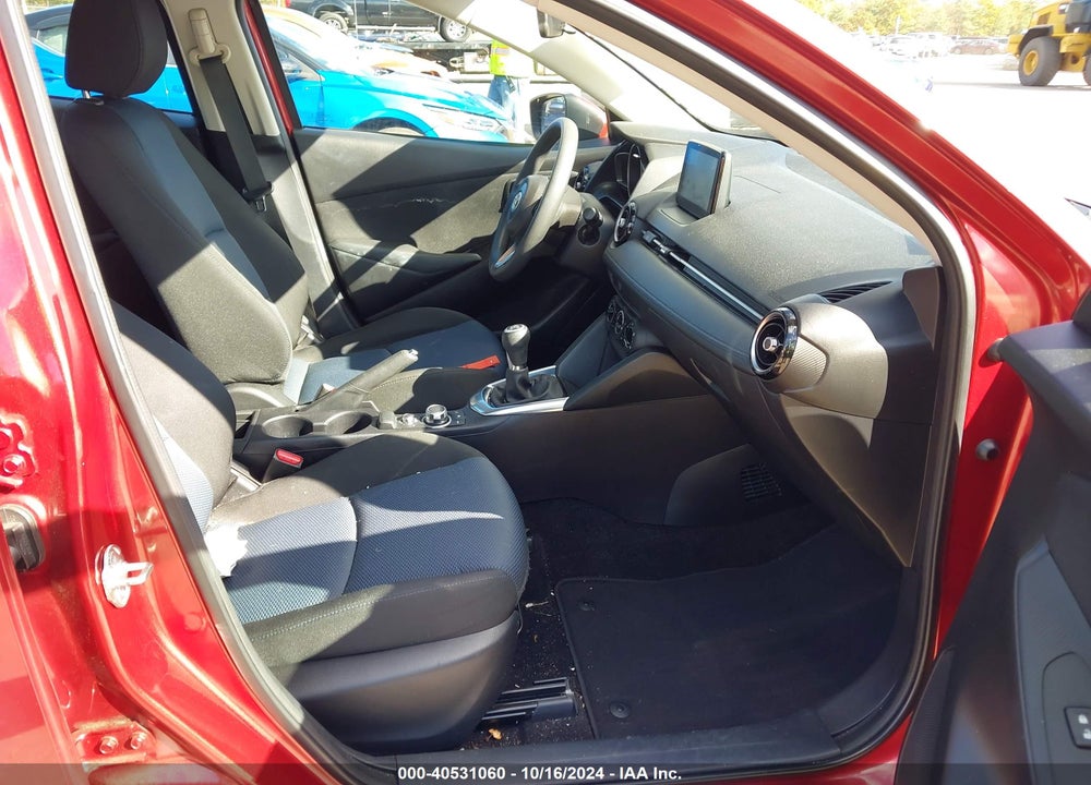 2019 TOYOTA YARIS LE VIN: 3MYDLBYV7KY514913