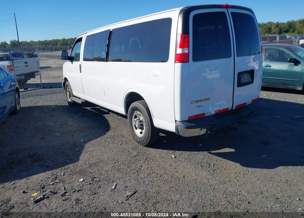 2017 CHEVROLET EXPRESS 3500 LT VIN: 1GAZGPFG9H1259634