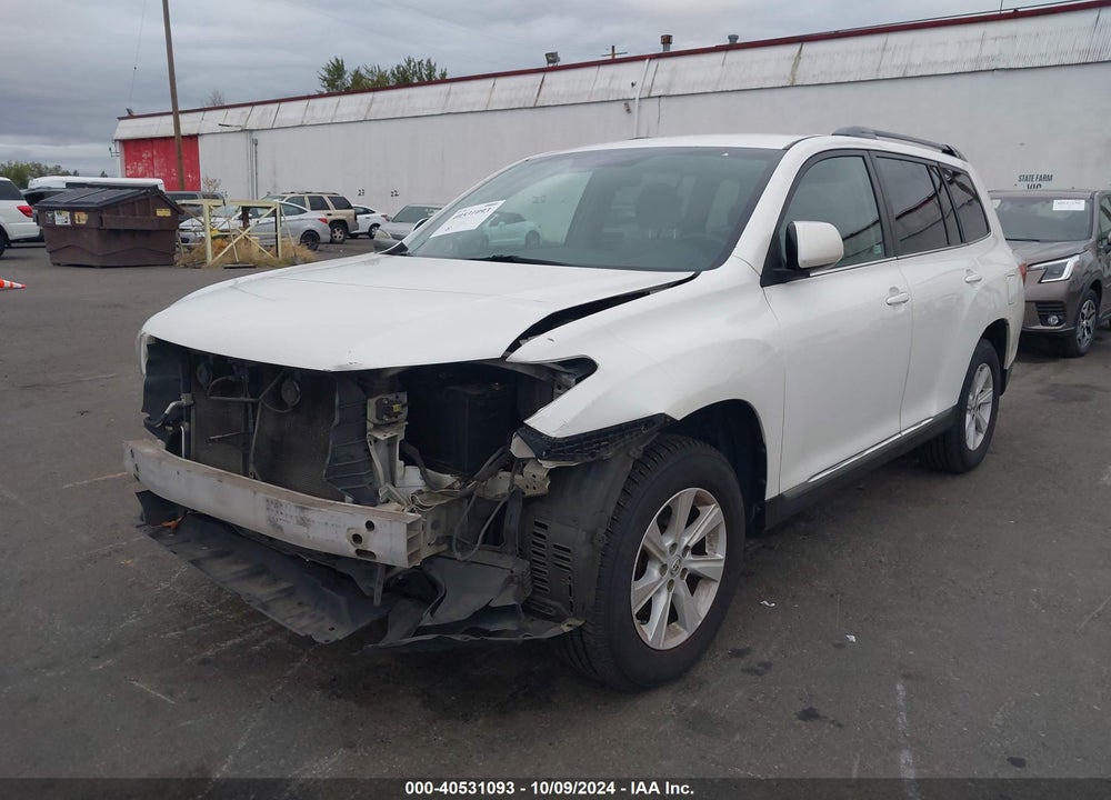 2013 TOYOTA HIGHLANDER BASE PLUS V6 VIN: 5TDBK3EH7DS223240