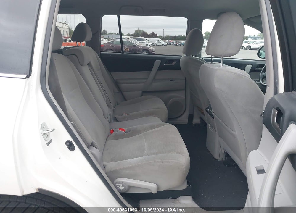 2013 TOYOTA HIGHLANDER BASE PLUS V6 VIN: 5TDBK3EH7DS223240