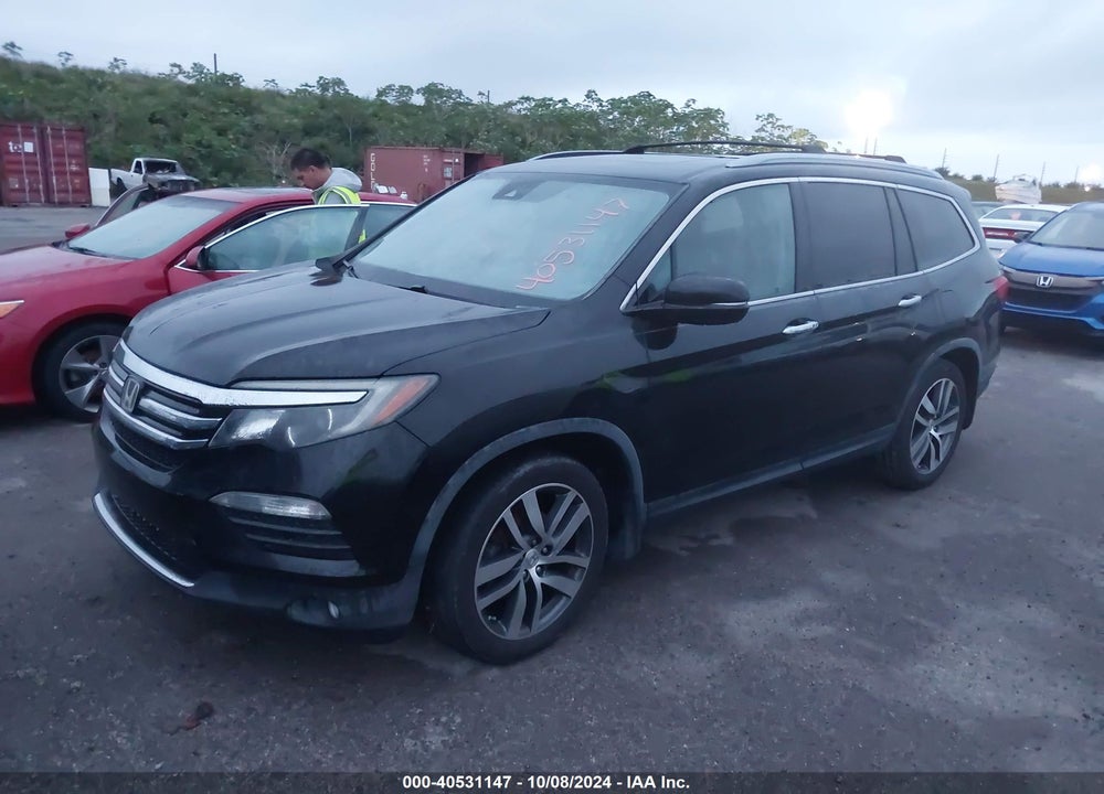 2017 HONDA PILOT TOURING VIN: 5FNYF5H97HB023953
