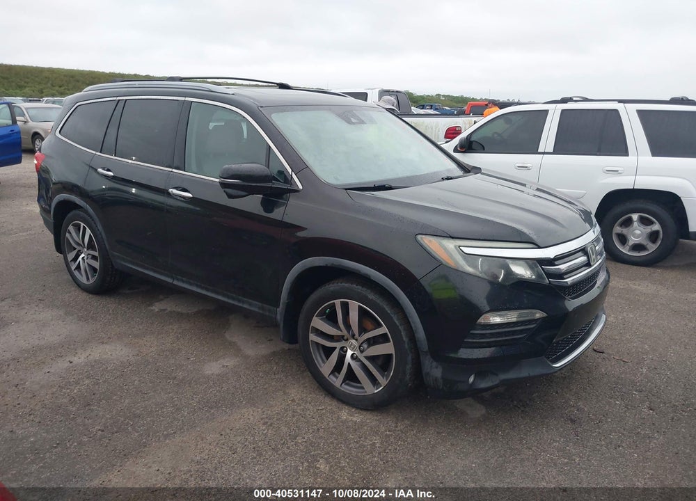 2017 HONDA PILOT TOURING VIN: 5FNYF5H97HB023953
