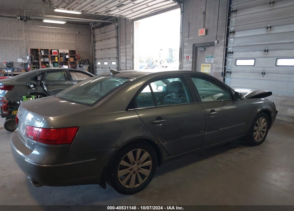 2009 HYUNDAI SONATA LIMITED V6 VIN: 5NPEU46F39H524286