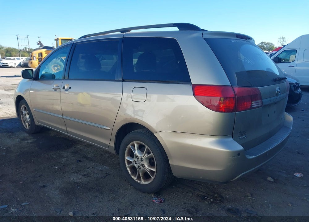 2005 TOYOTA SIENNA XLE LIMITED VIN: 5TDBA22C75S038421