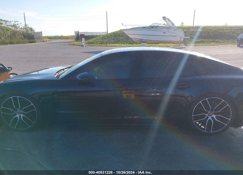 2023 PORSCHE PANAMERA 4/4 PLATINUM EDITION/PLATINUM EDITION VIN: WP0AJ2A7XPL100107