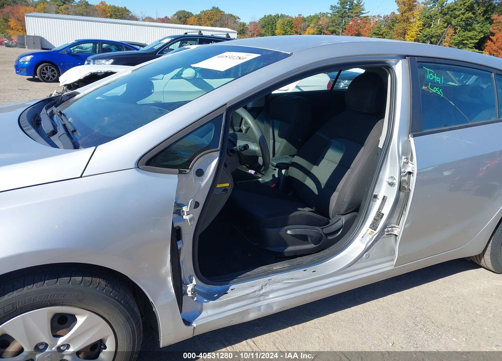 2018 KIA FORTE LX VIN: KNAFK5A86J5773434