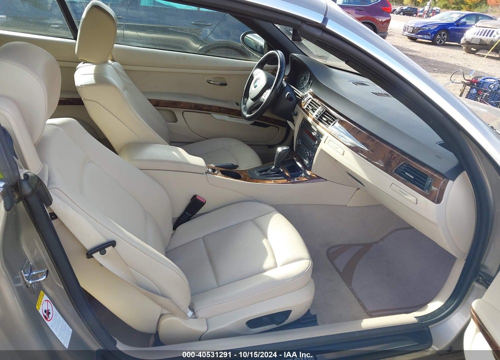 2008 BMW 328I VIN: WBAWR33528P152175