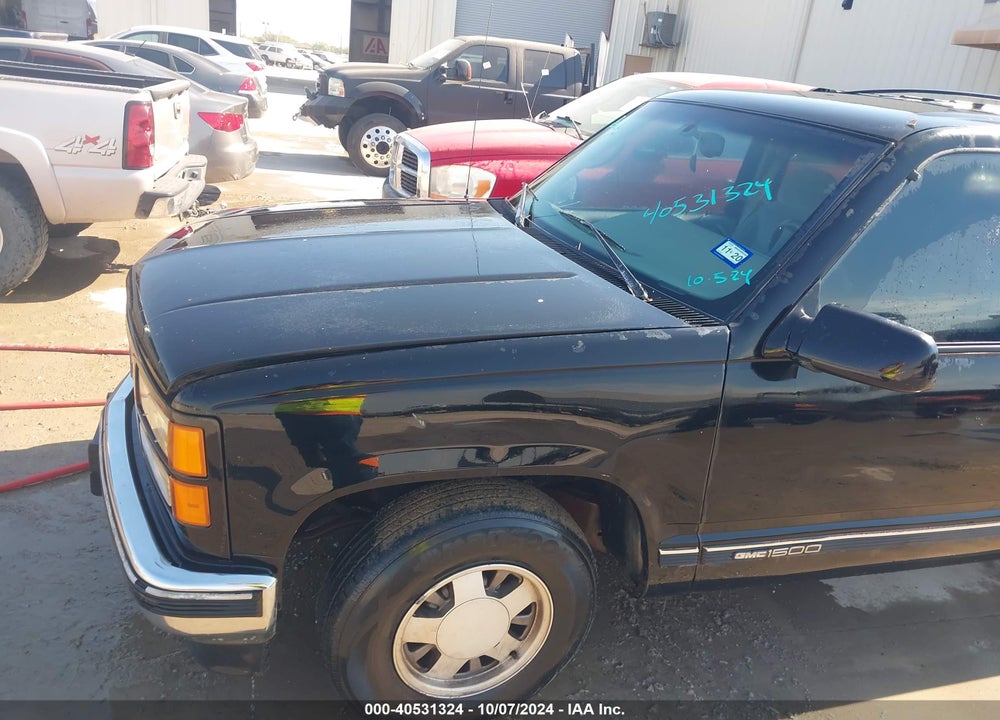 1996 GMC SUBURBAN C1500 VIN: 3GKEC16RXTG520364