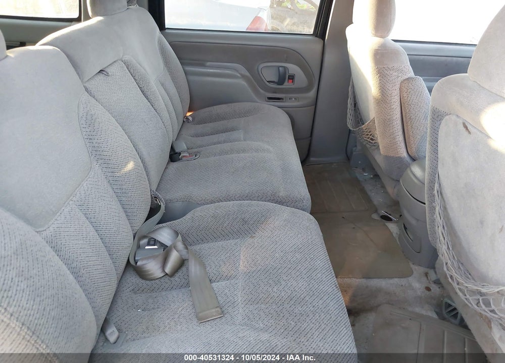 1996 GMC SUBURBAN C1500 VIN: 3GKEC16RXTG520364
