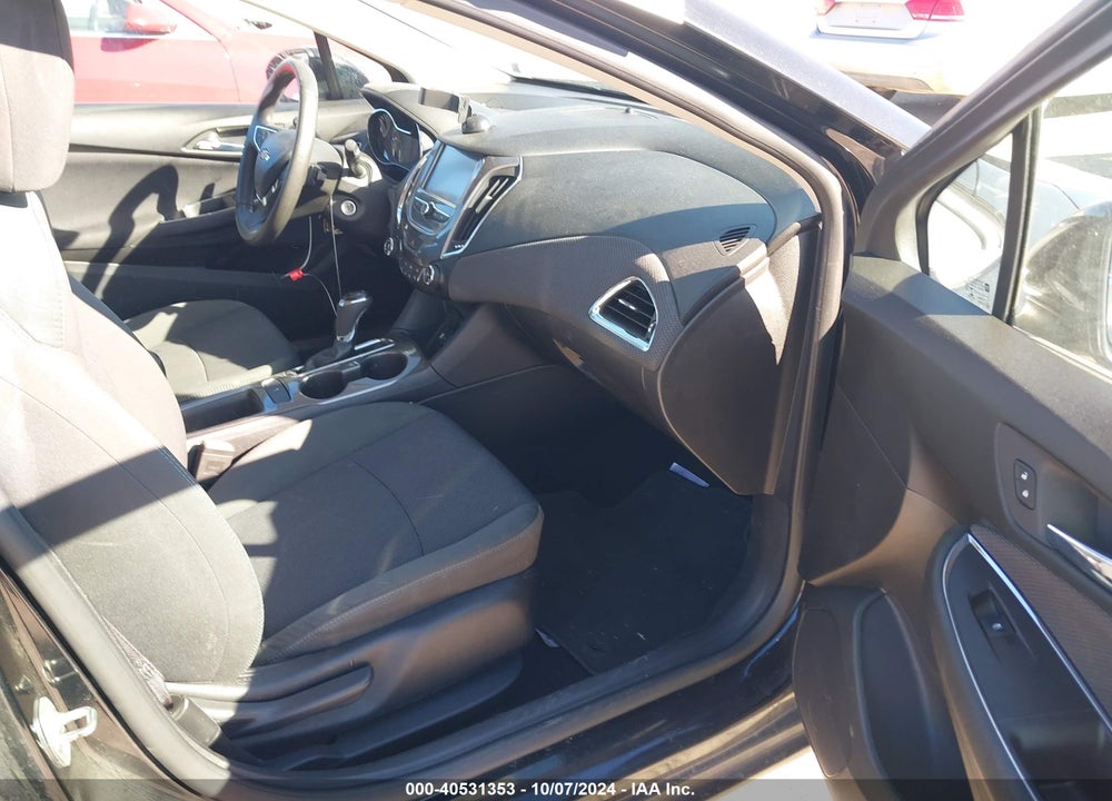 2017 CHEVROLET CRUZE LT AUTO VIN: 1G1BE5SM3H7162885