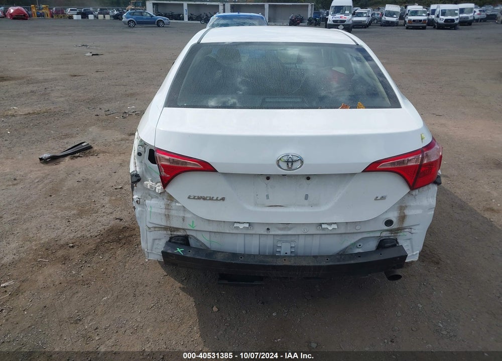 2018 TOYOTA COROLLA LE VIN: 2T1BURHE8JC116751