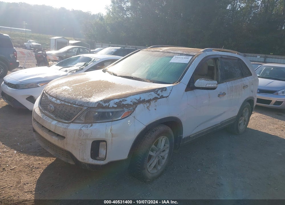 2015 KIA SORENTO LX VIN: 5XYKT4A65FG657423