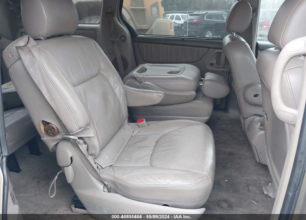 2007 TOYOTA SIENNA XLE VIN: 5TDZK22C77S055413