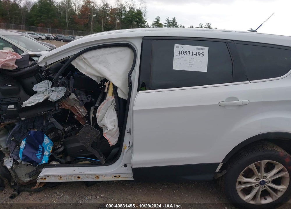 2017 FORD ESCAPE SE VIN: 1FMCU9GD2HUE61148