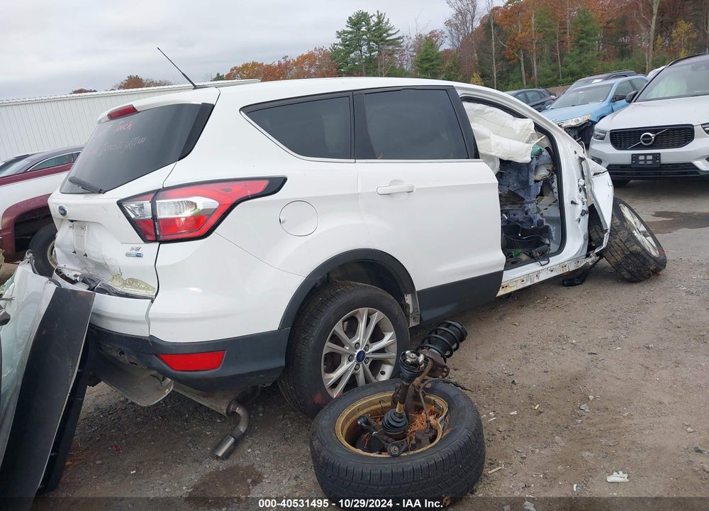 2017 FORD ESCAPE SE VIN: 1FMCU9GD2HUE61148