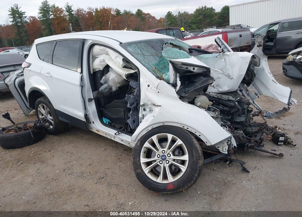 2017 FORD ESCAPE SE VIN: 1FMCU9GD2HUE61148
