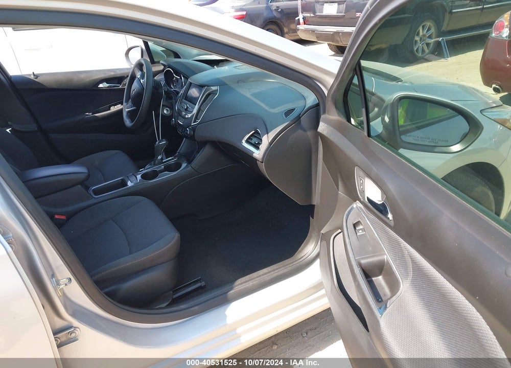 2019 CHEVROLET CRUZE LS VIN: 1G1BC5SM1K7149078