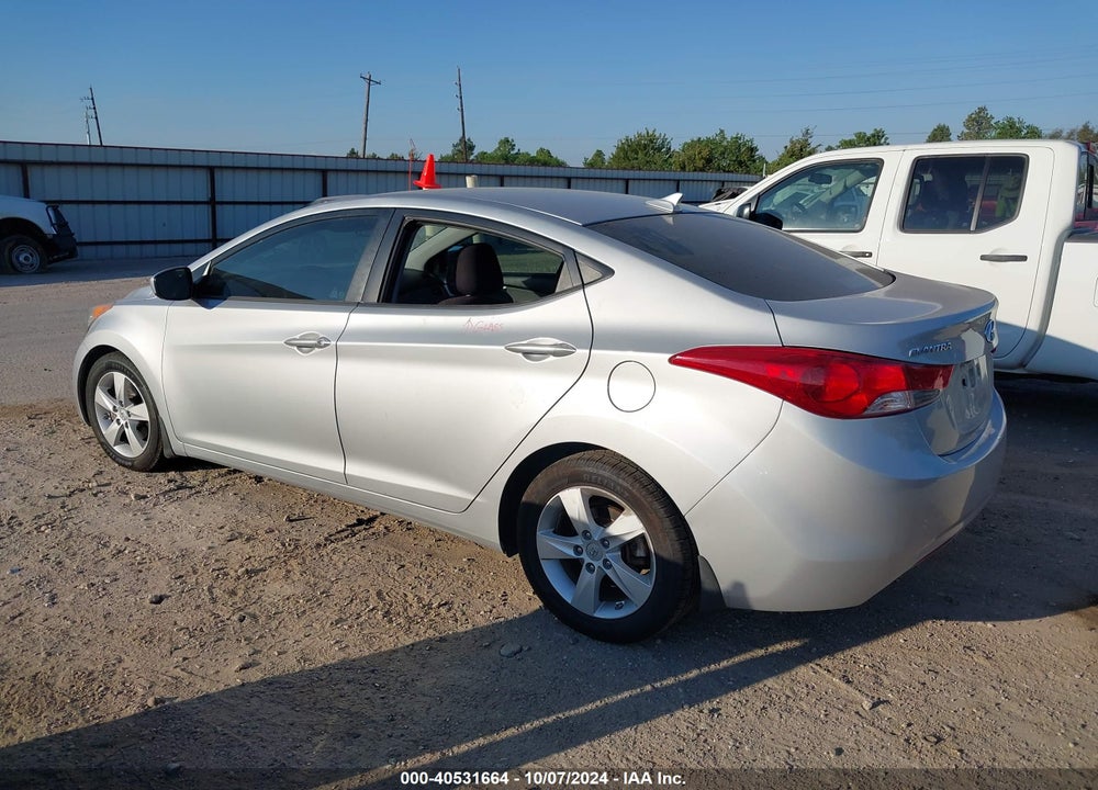 2013 HYUNDAI ELANTRA VIN: 5NPDH4AE8DH213279