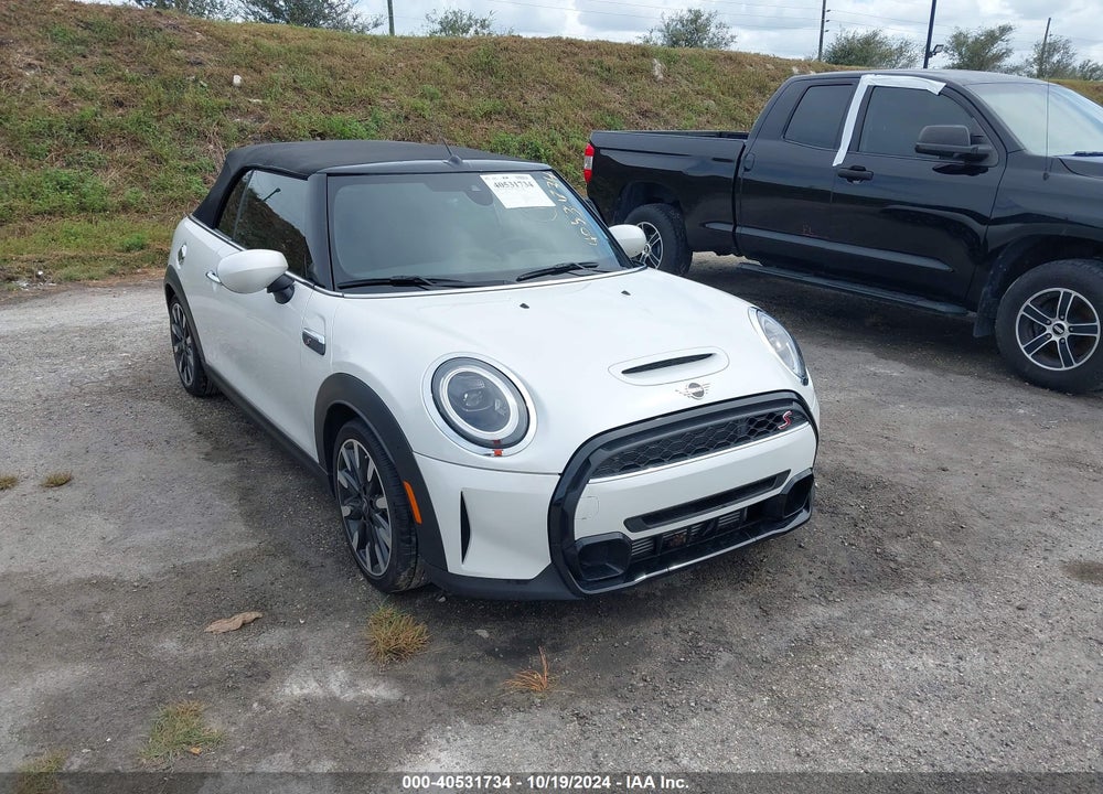 2024 MINI CONVERTIBLE COOPER S VIN: WMW43DL06R3S17413