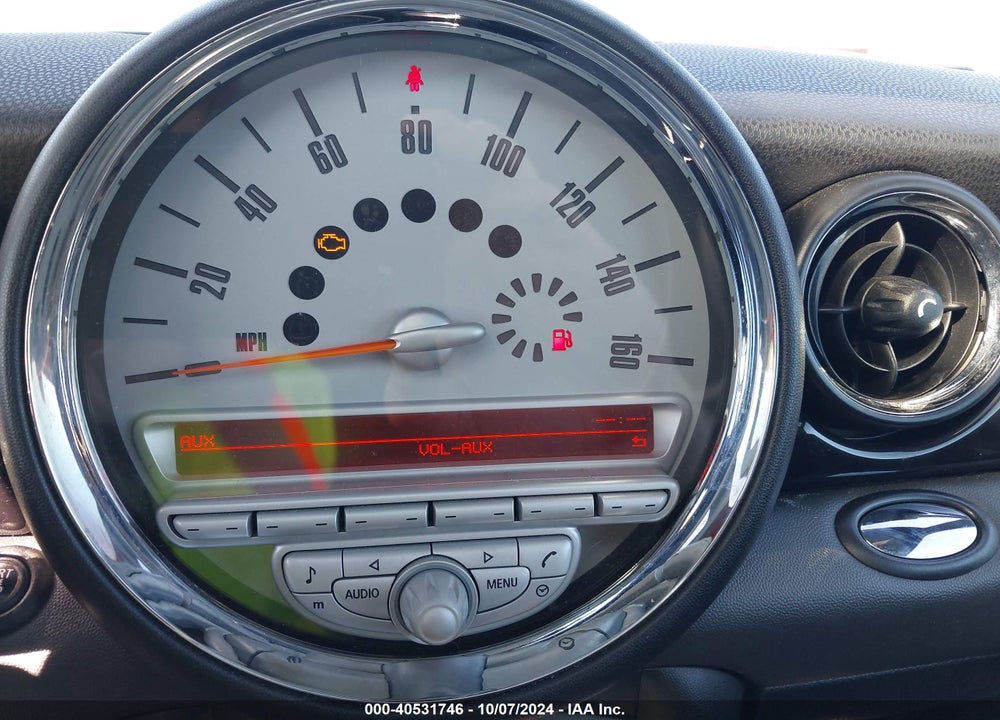 2010 MINI COOPER S CLUBMAN VIN: WMWMM3C56ATZ33381