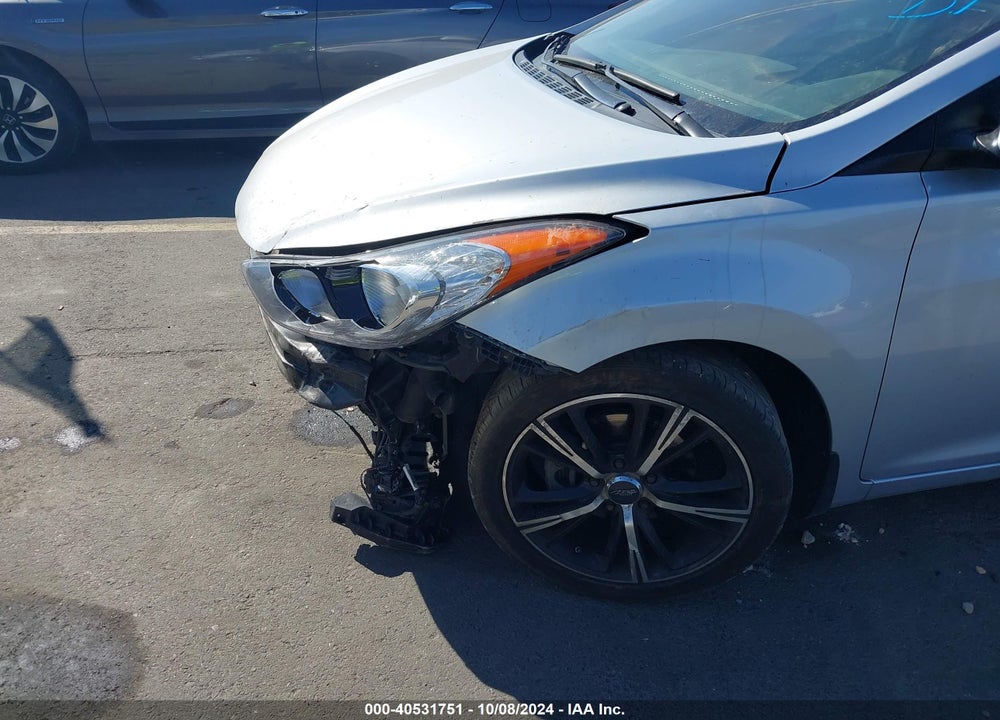 2013 HYUNDAI ELANTRA VIN: 5NPDH4AE0DH333786