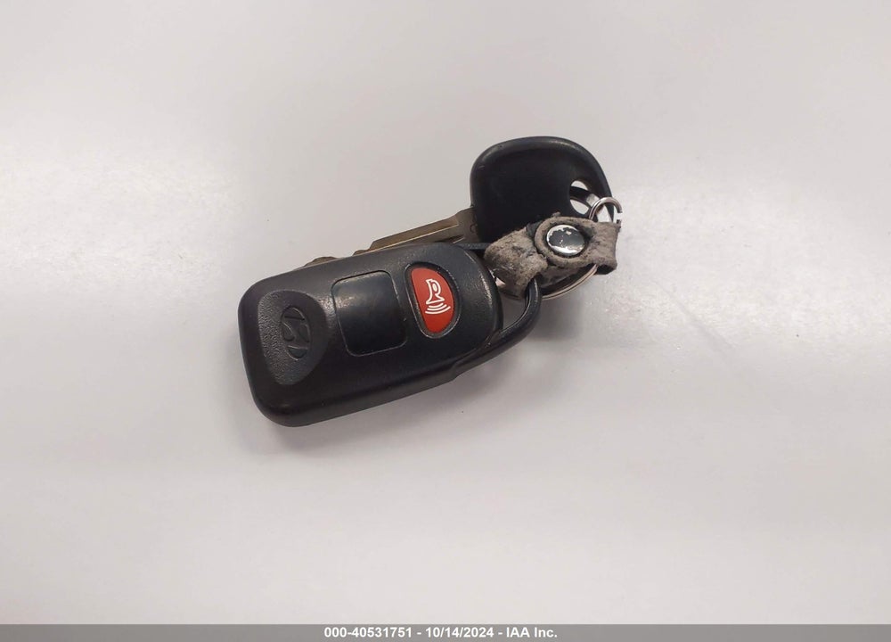 2013 HYUNDAI ELANTRA VIN: 5NPDH4AE0DH333786