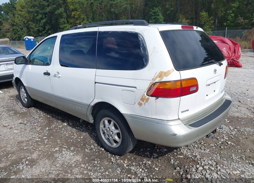 1998 TOYOTA SIENNA XLE VIN: 4T3ZF13C8WU068696