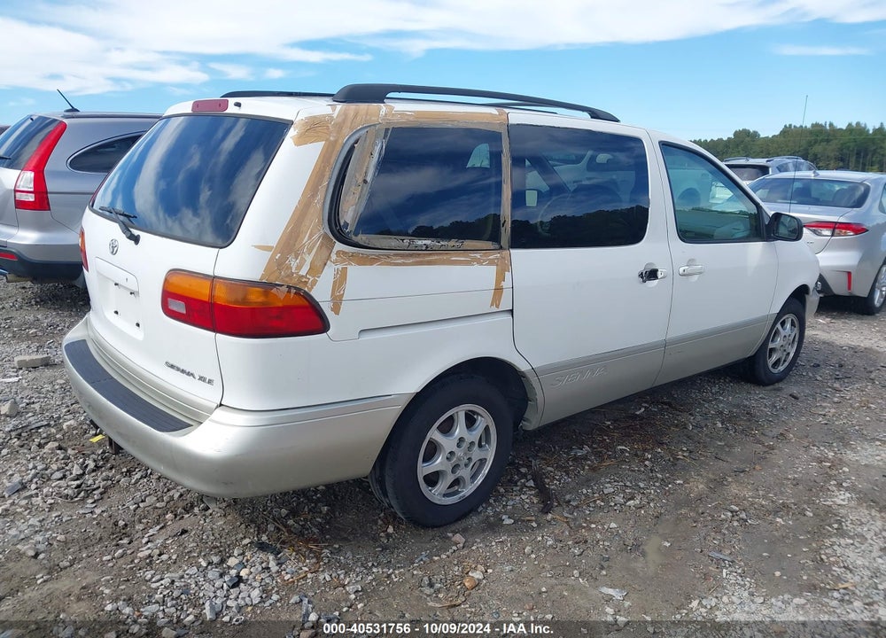 1998 TOYOTA SIENNA XLE VIN: 4T3ZF13C8WU068696