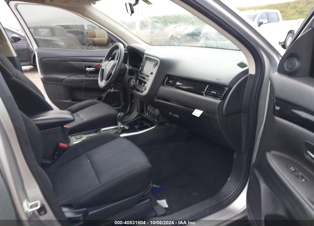 2019 MITSUBISHI OUTLANDER ES VIN: JA4AD2A31KZ021896