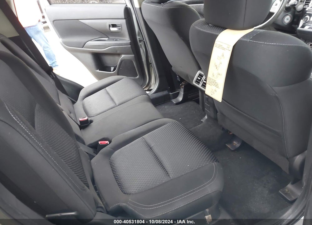 2019 MITSUBISHI OUTLANDER ES VIN: JA4AD2A31KZ021896