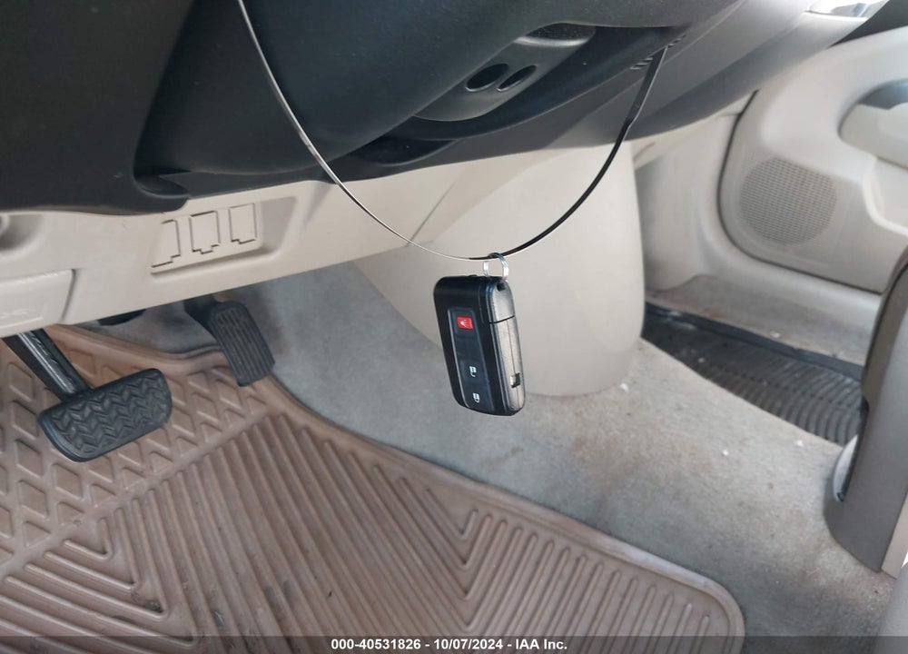 2004 TOYOTA PRIUS VIN: JTDKB20U140013279