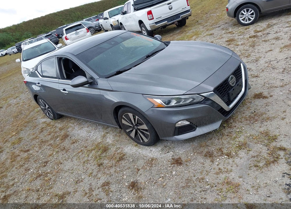 2021 NISSAN ALTIMA SV FWD VIN: 1N4BL4DV2MN370295