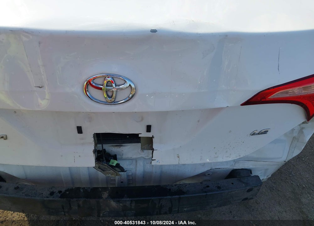 2017 TOYOTA COROLLA LE VIN: 5YFBURHE9HP617562