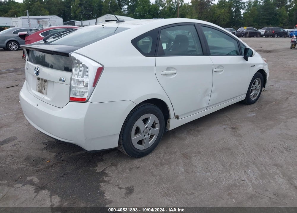 2011 TOYOTA PRIUS TWO VIN: JTDKN3DU2B0256636