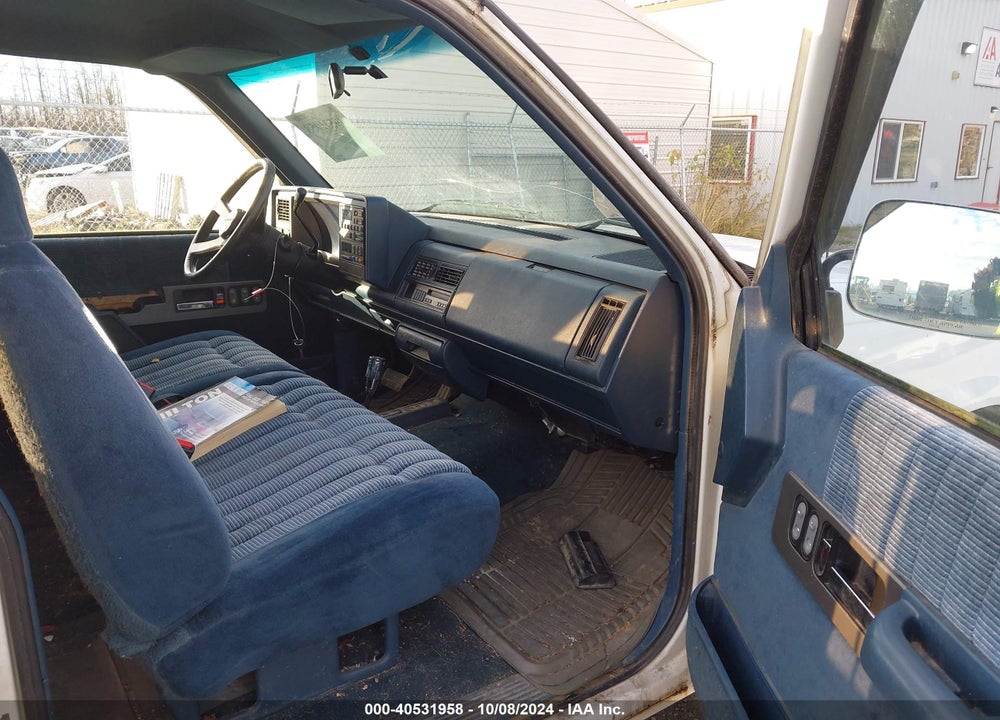 1992 CHEVROLET GMT-400 K1500 VIN: 2GCEK19K5N1190609